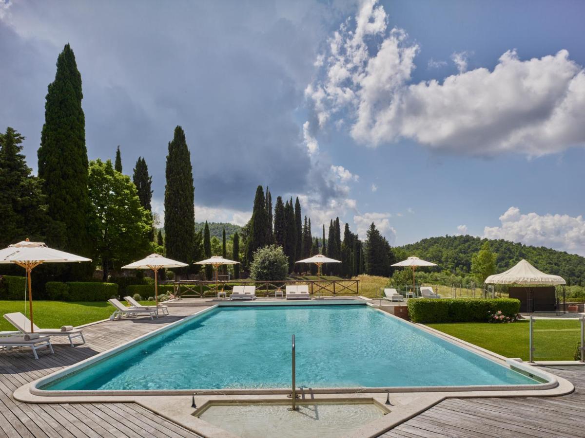 סן קשאנו דיי באני Fonteverde Lifestyle & Thermal Retreat - The Leading Hotels Of The World מראה חיצוני תמונה The swimming pool at the resort